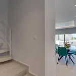 Lordos Deluxe 2bd Duplex With Pool And Seaview